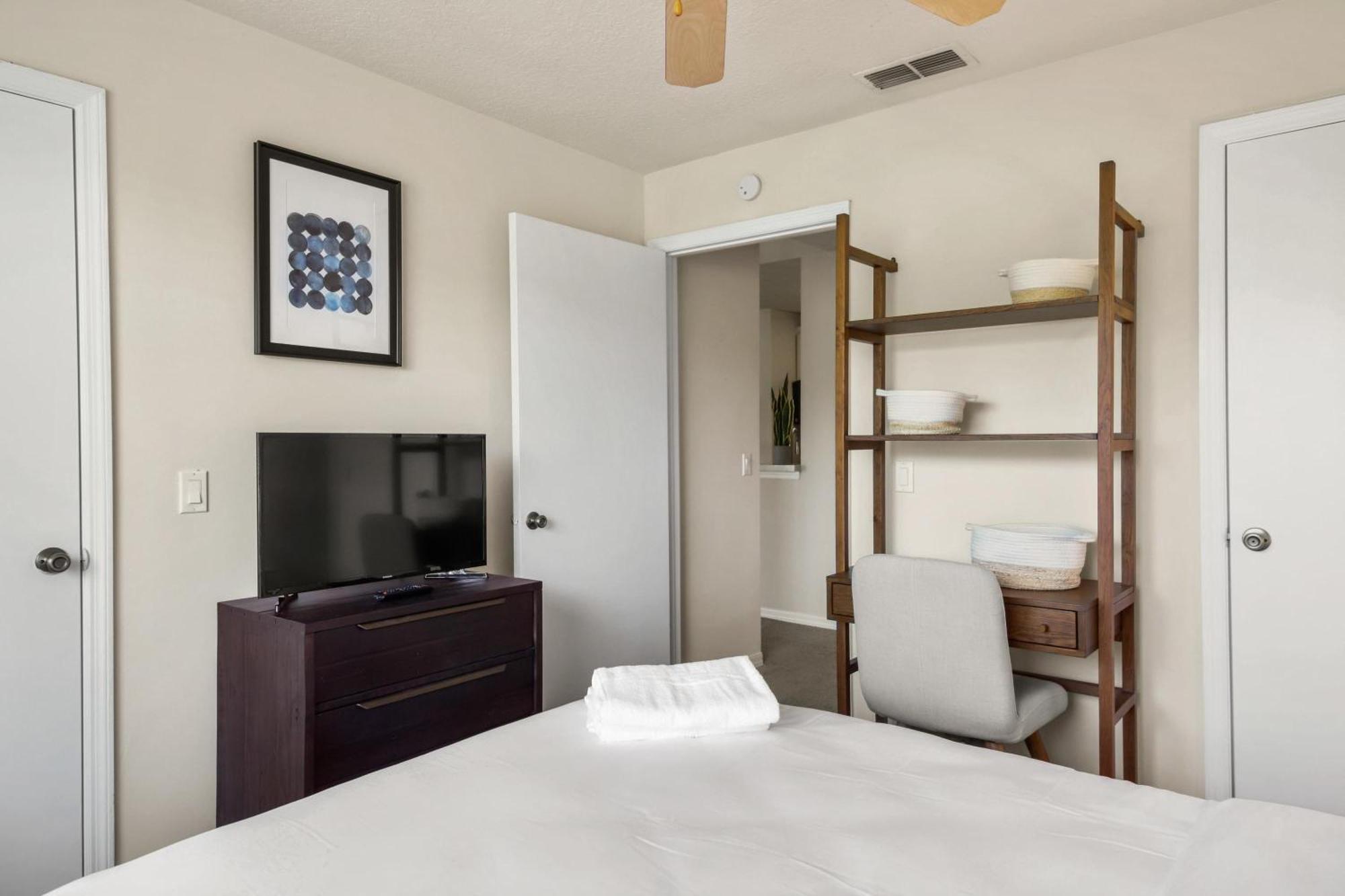 Beautiful 2Br W Balcony Pool Gym Tennis แบรเดนตัน ภายนอก รูปภาพ