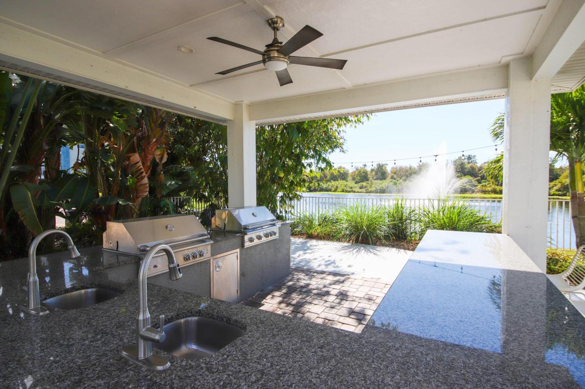 Beautiful 2Br W Balcony Pool Gym Tennis แบรเดนตัน ภายนอก รูปภาพ